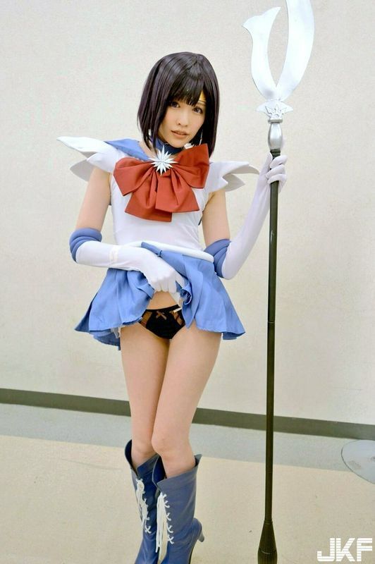 美少女AV女优桥本ありながコスホリ21に参戦！猫耳黒ランジェリー姿がエロ可爱い…
