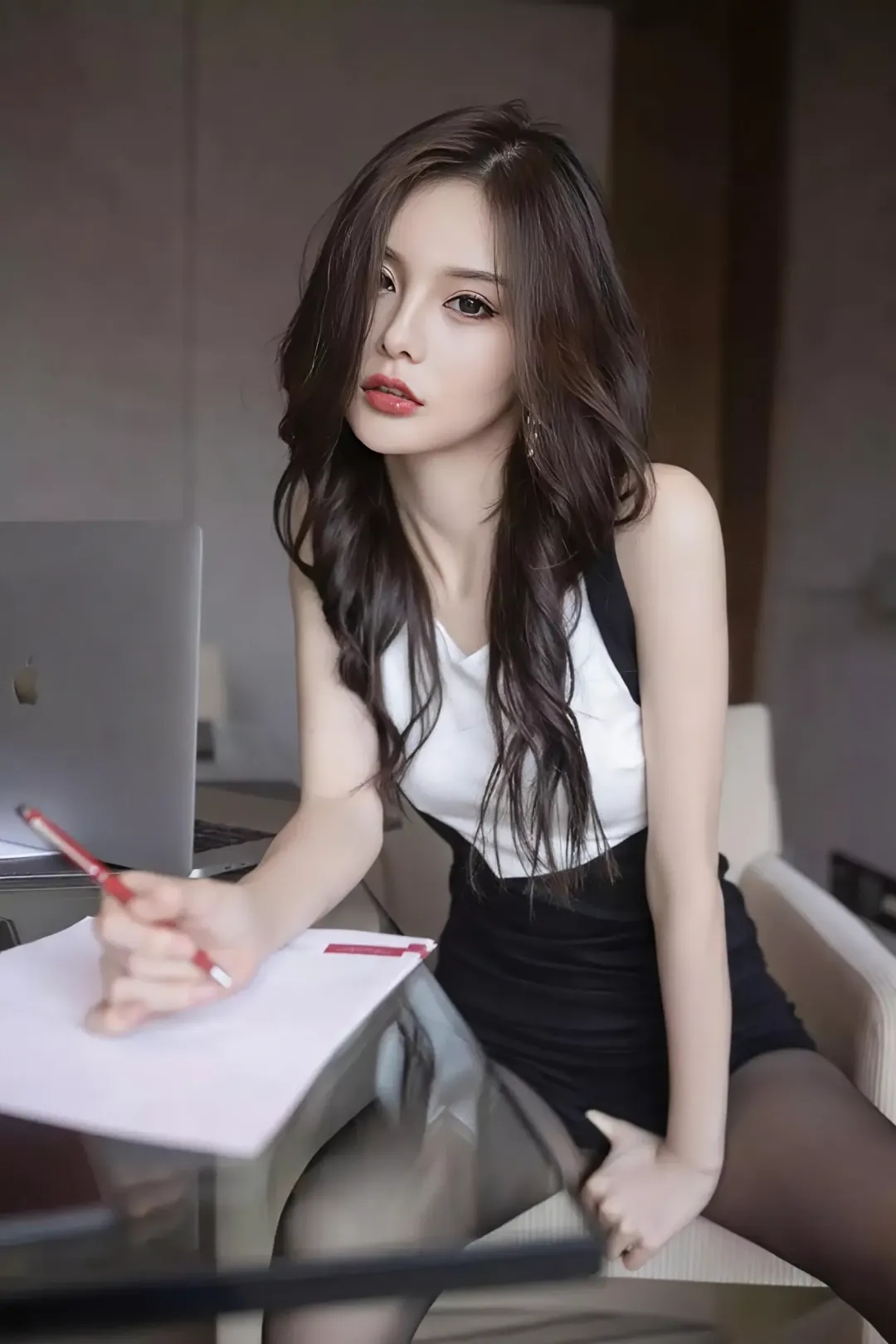 风情万千的黑丝美腿