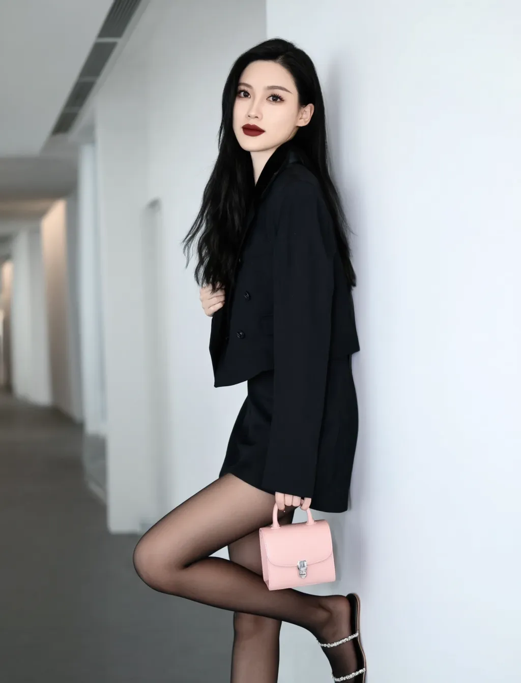 风情万千的黑丝美腿