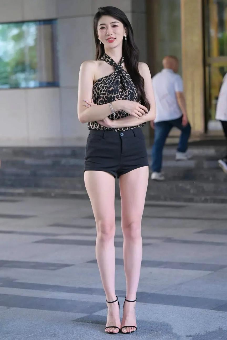 超长美腿风情无限