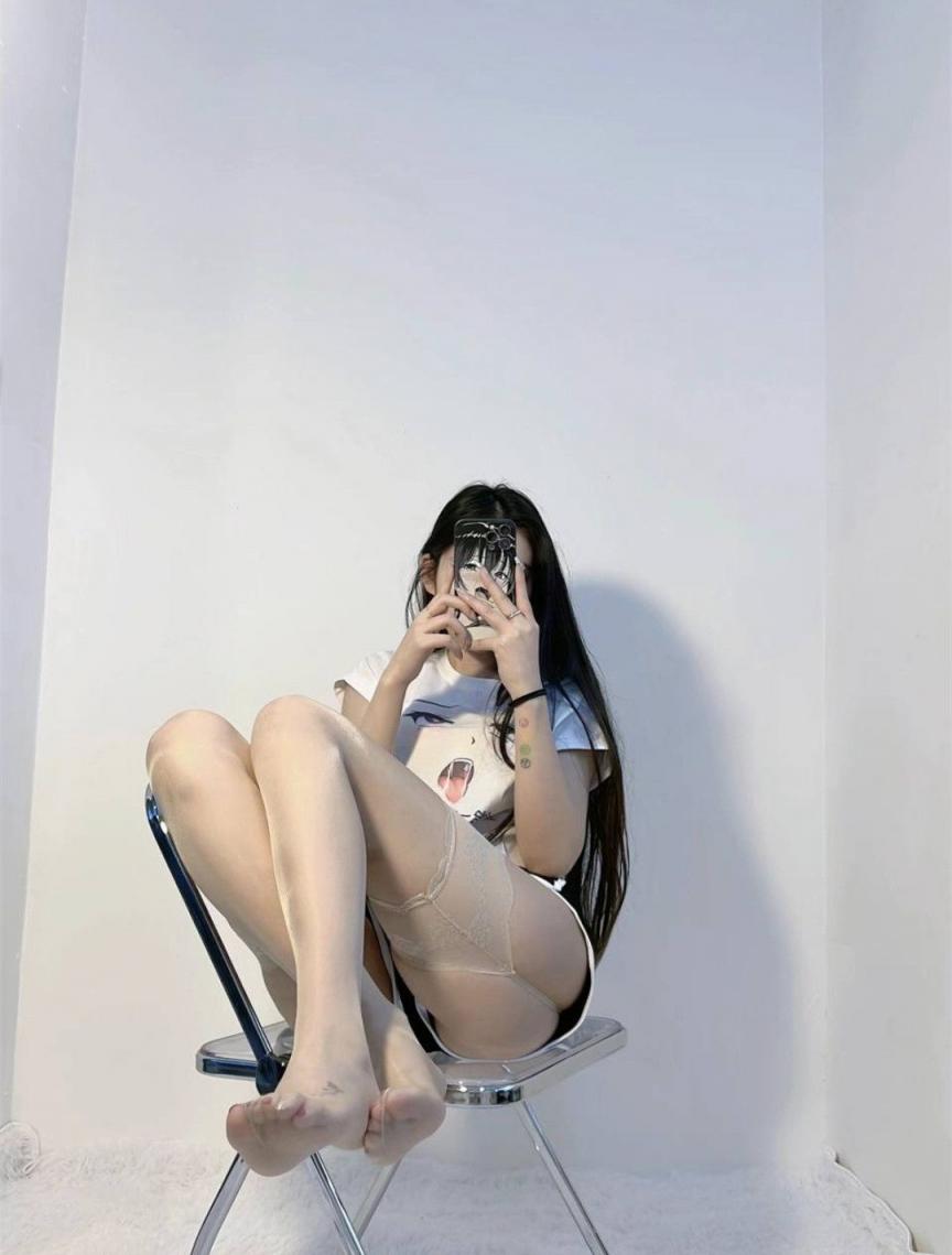 陈佩奇美丽大方性感写真[30P]