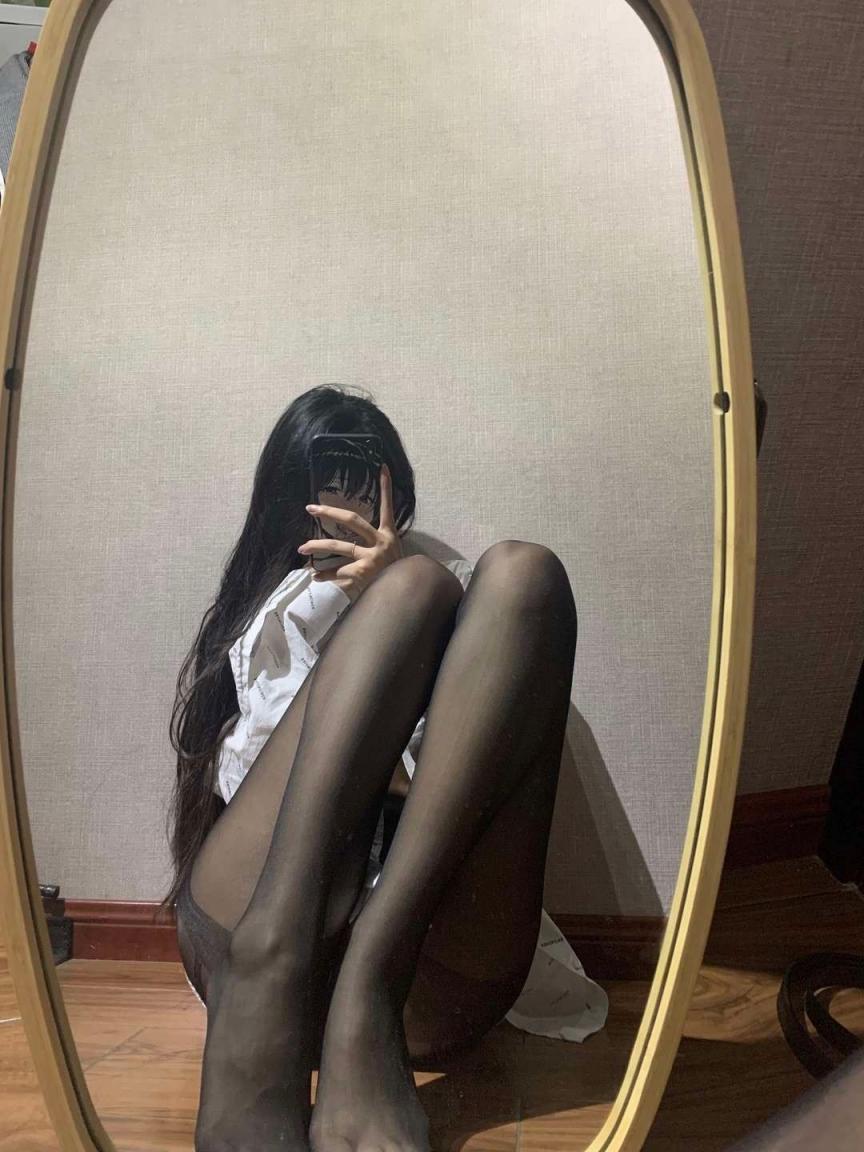 陈佩奇美丽大方性感写真[30P]