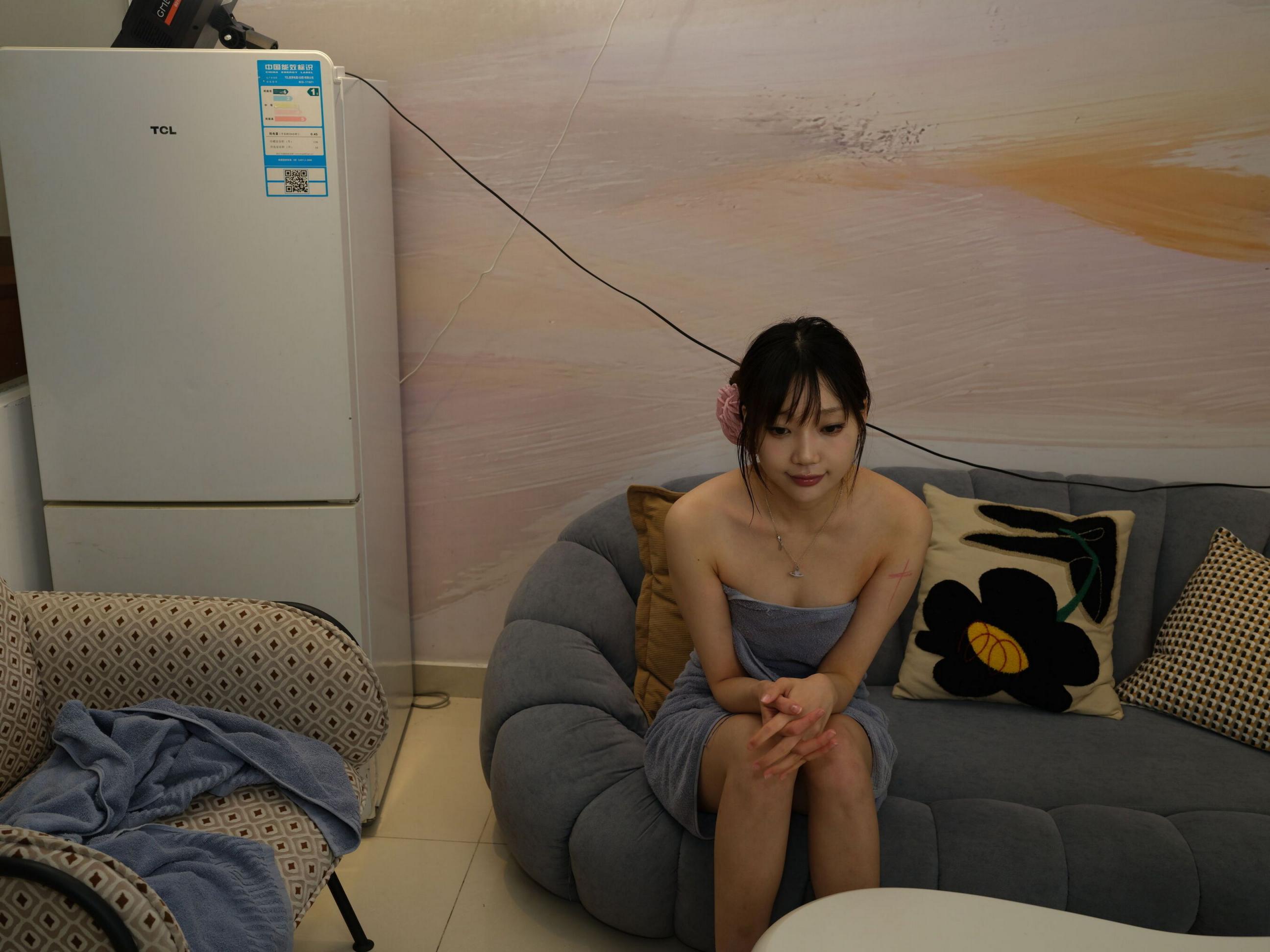 精致迷人的极品小姐姐