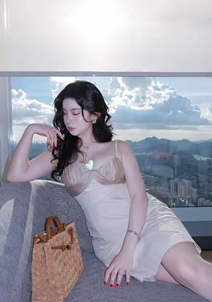 你还小，不懂珠圆玉润的好