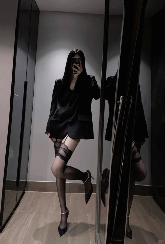 [小母狗]  調教