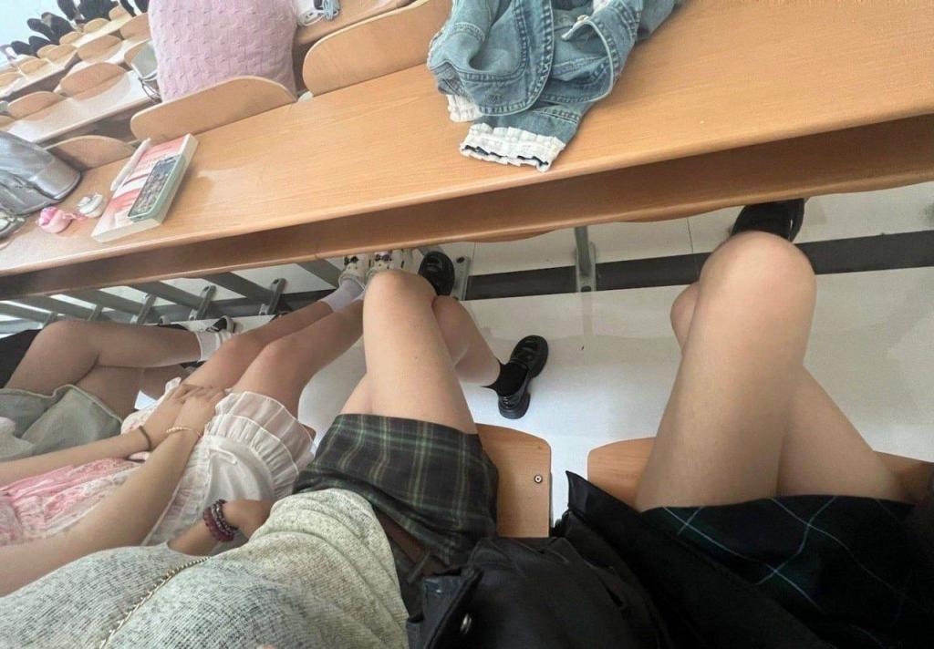 [小母狗]  調教