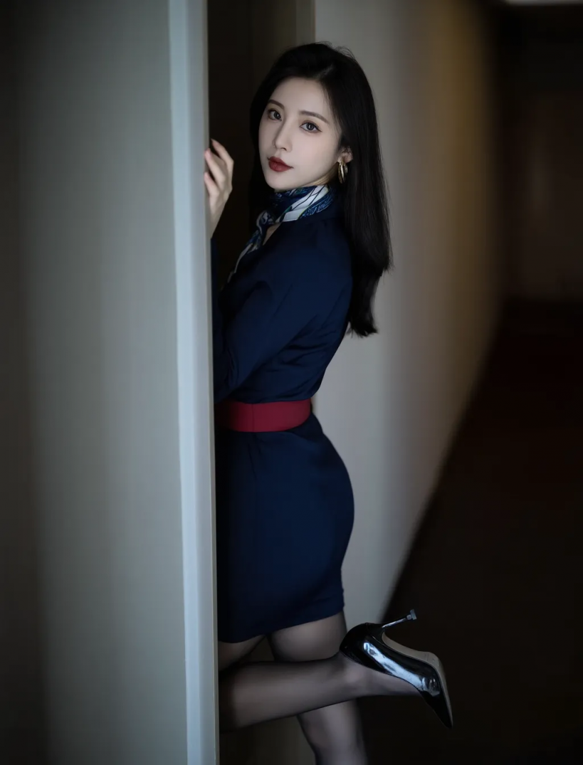 丰腴修长的美腿