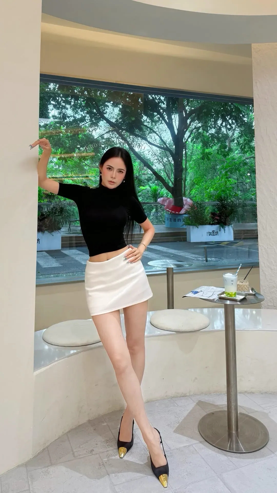 身材高挑的小姐姐