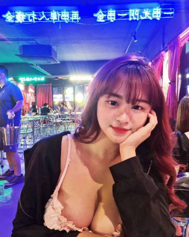 亚洲美女，不漏点，微漏点 0918