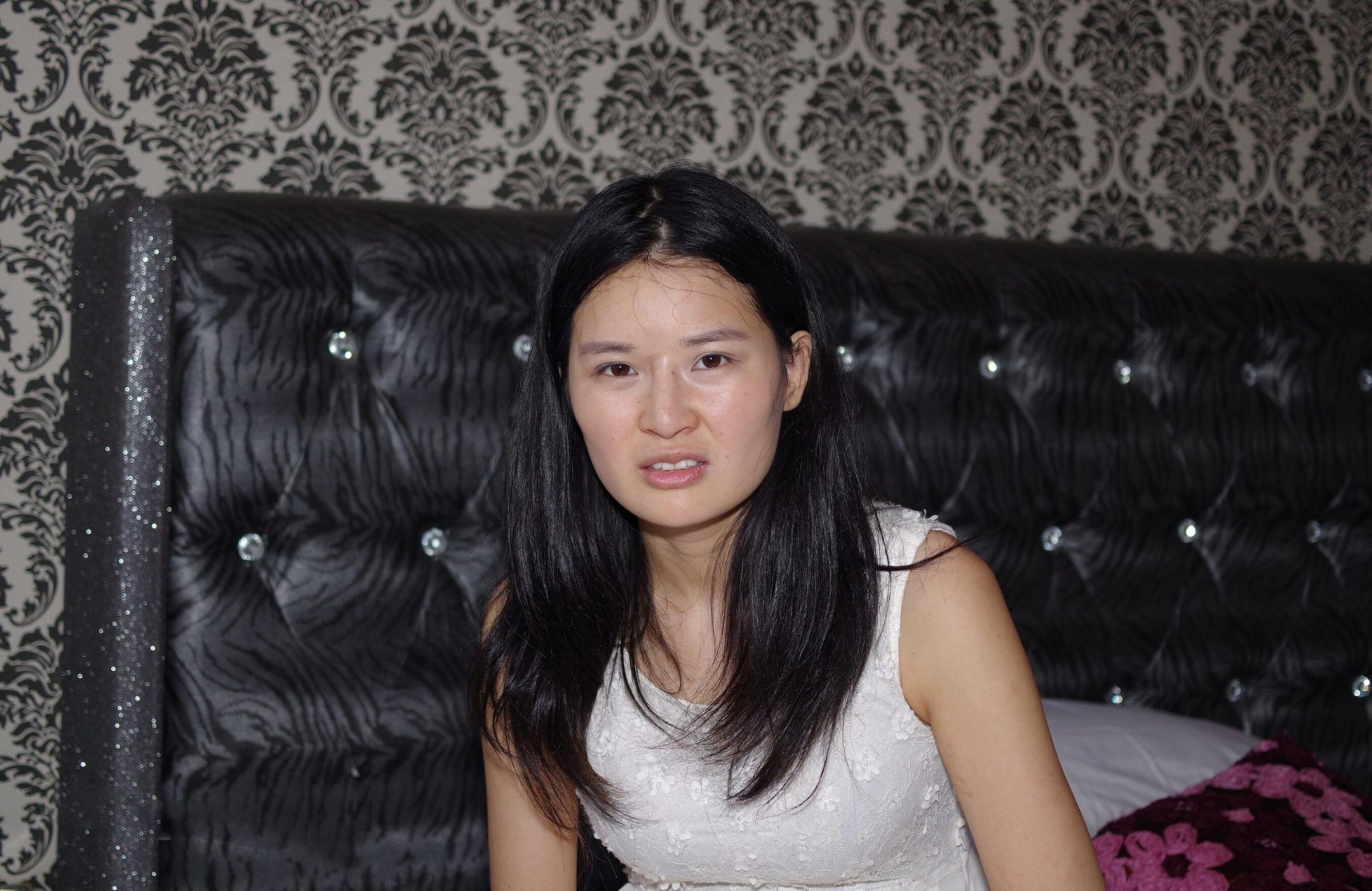 白裙小少妇气质还不错