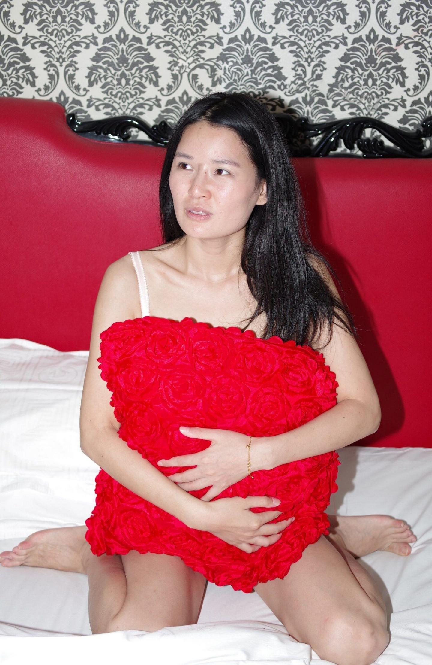 白裙小少妇气质还不错