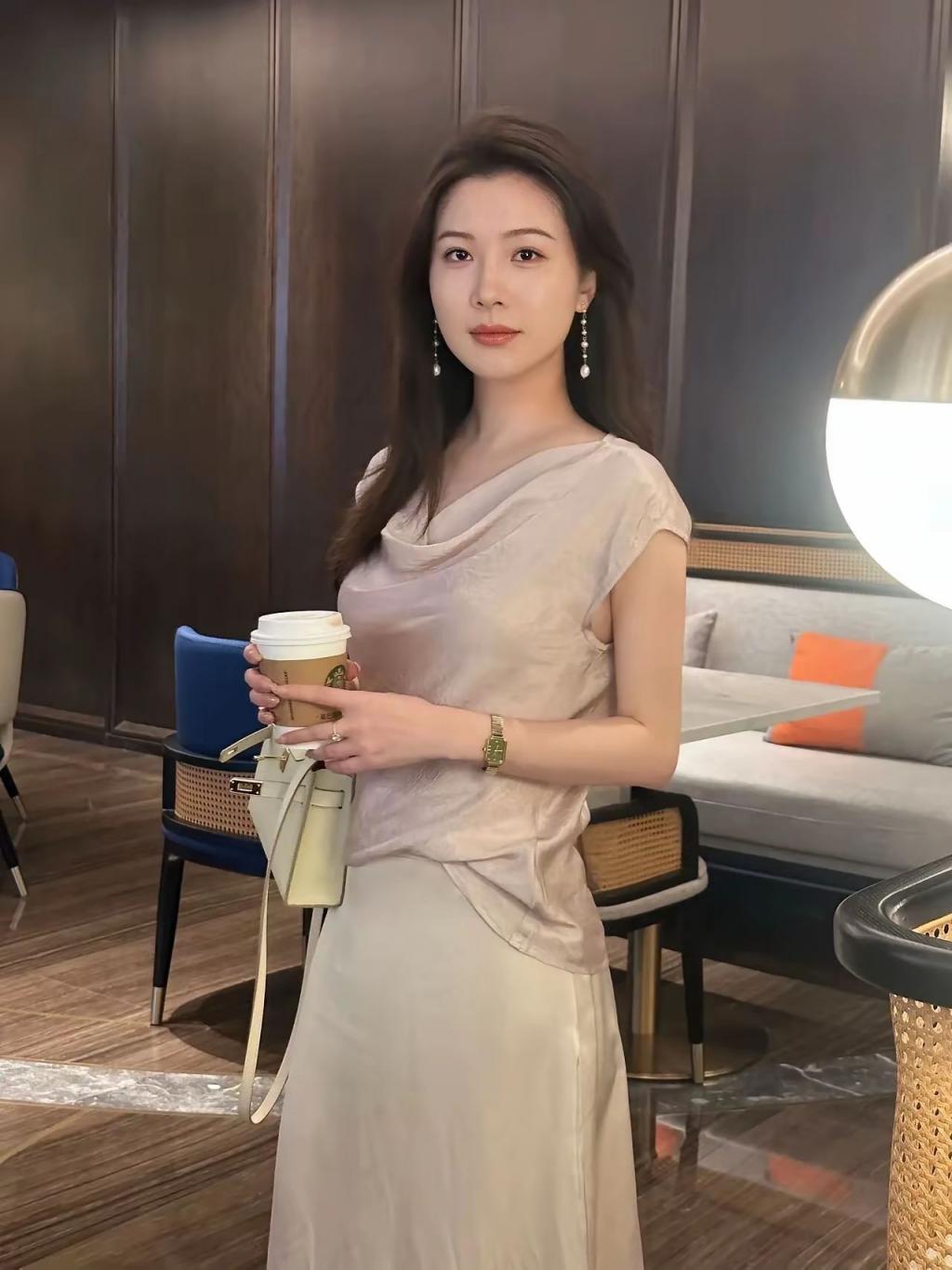 你还小 不懂珠圆玉润的好