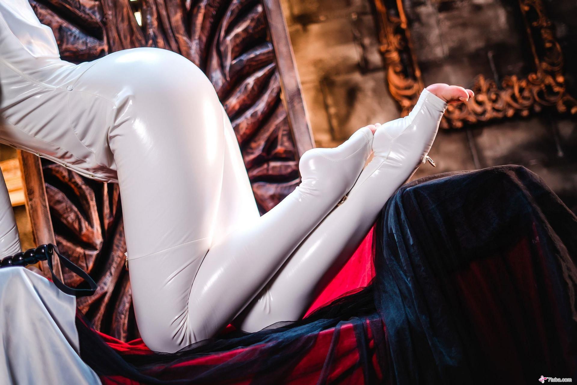 性感美图 白修女