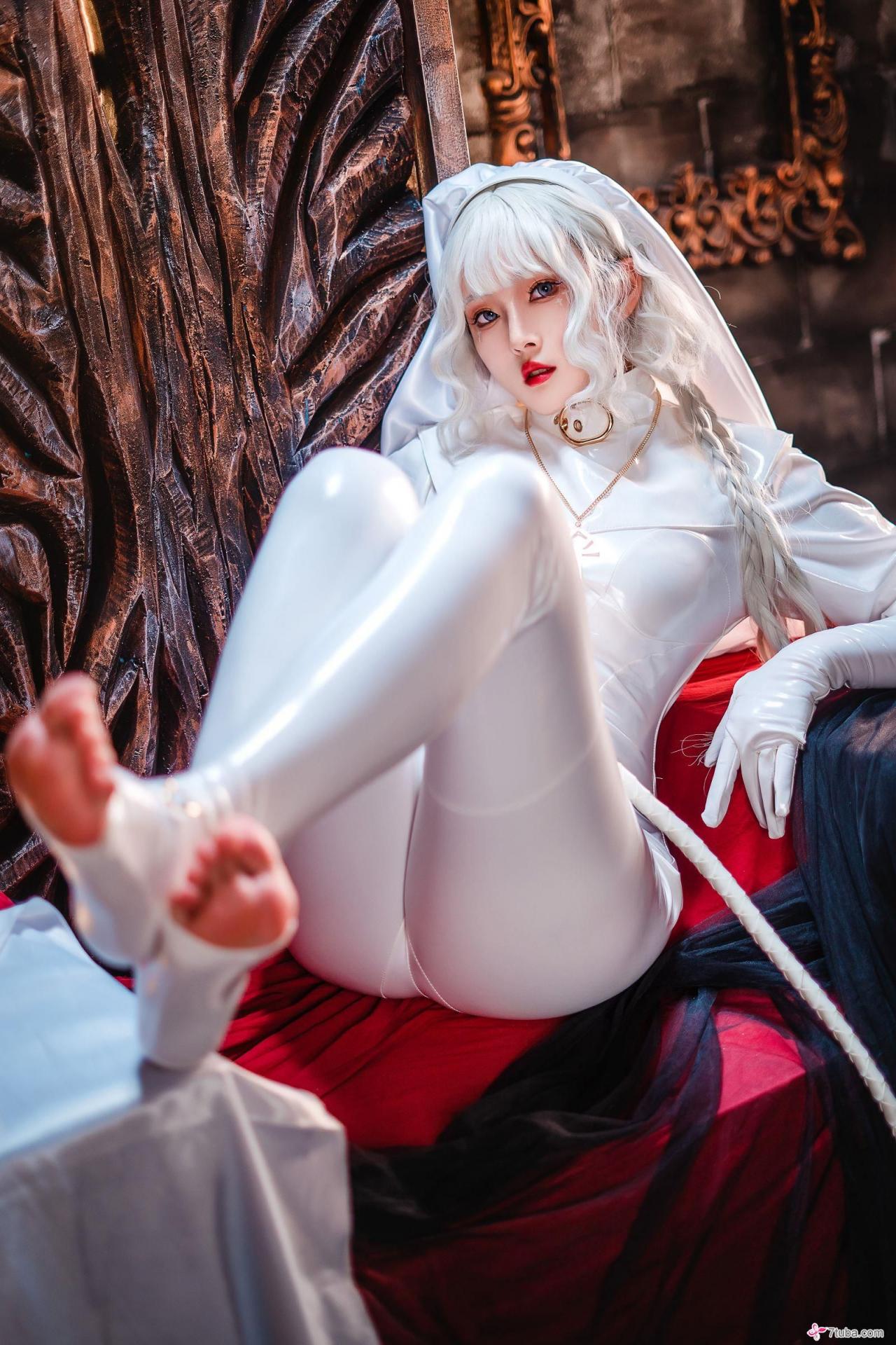 性感美图 白修女