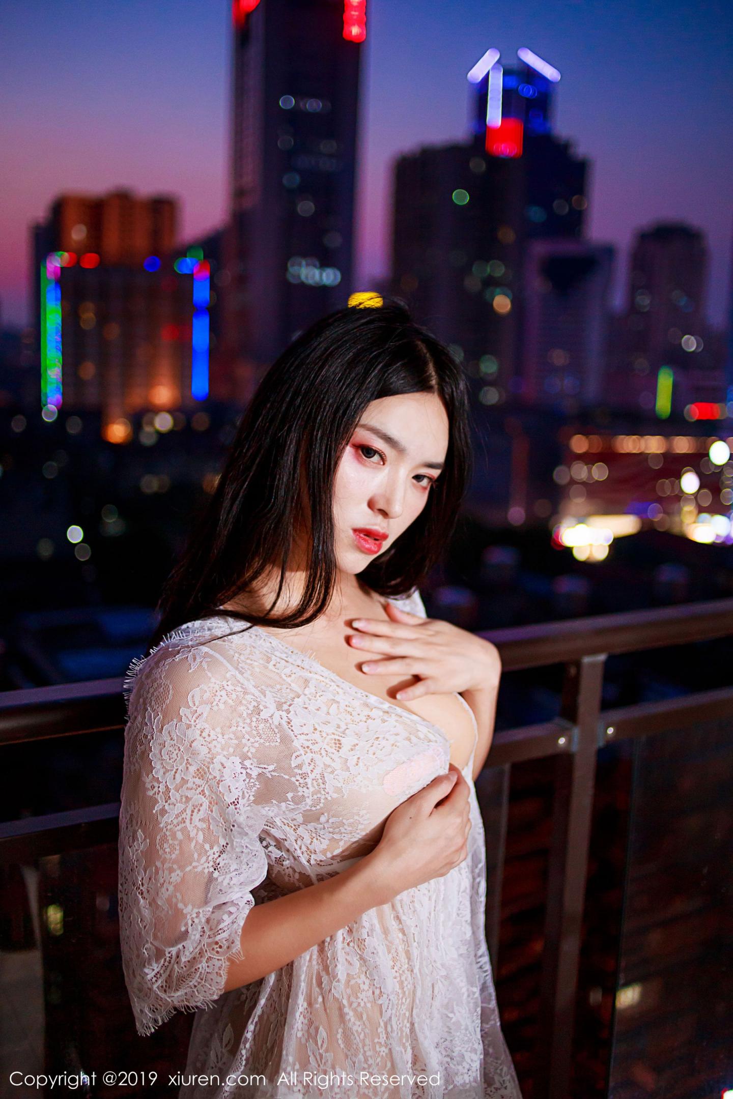 镂空内衣精致性感美女