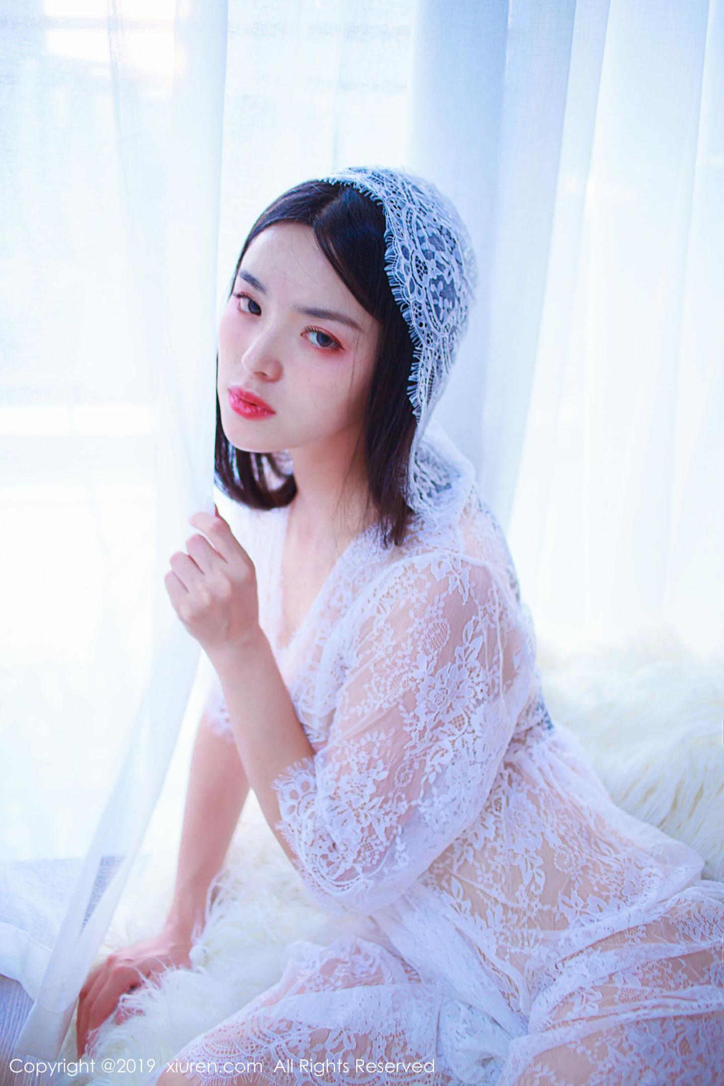 镂空内衣精致性感美女