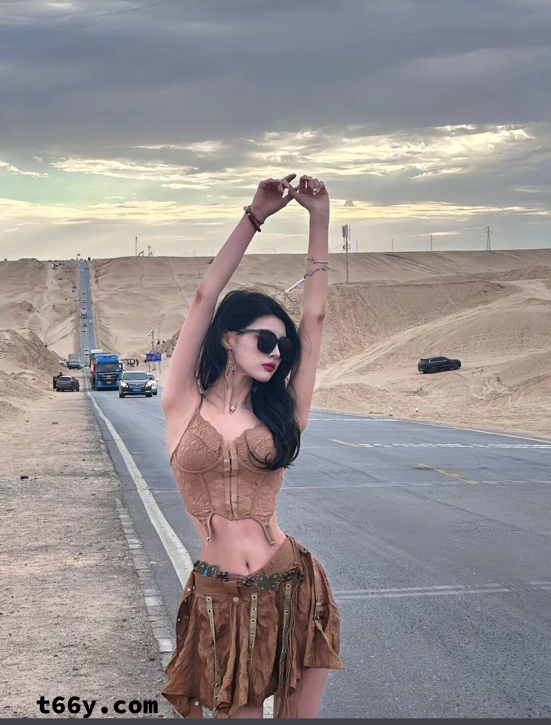 诱人的美女姐姐