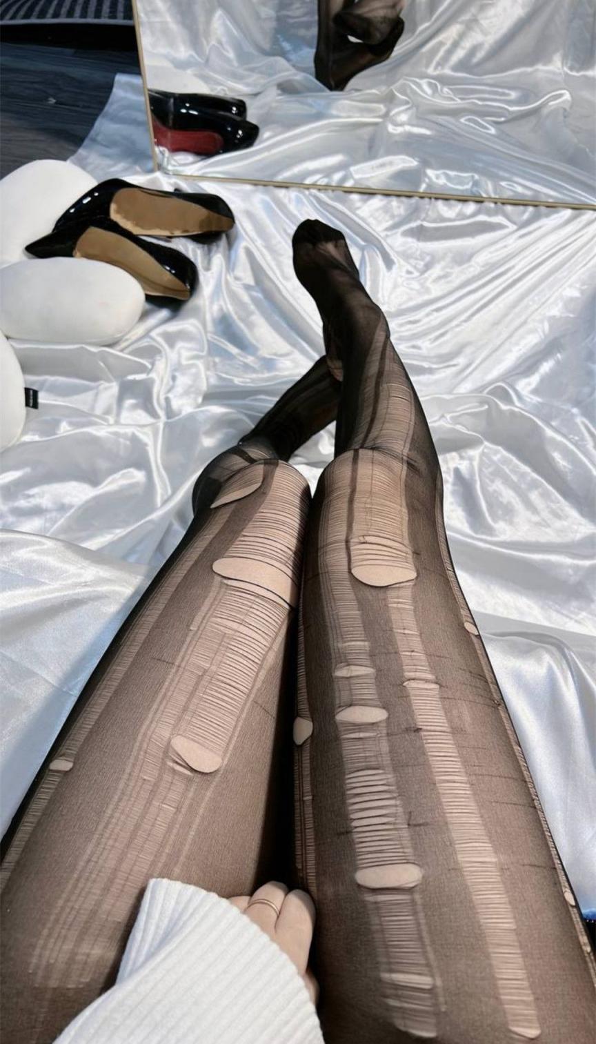 陈佩奇辣妹日记诱惑迷人[26P]