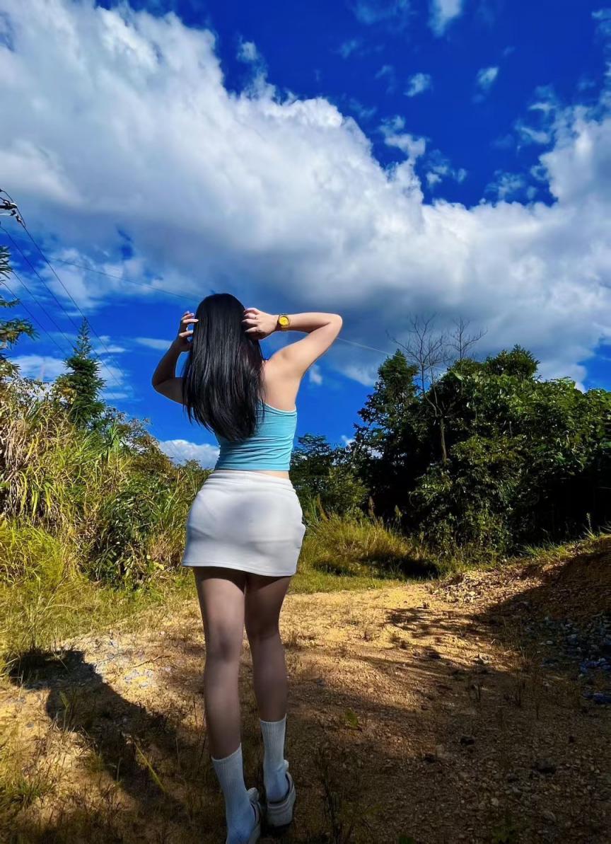 花好月圆美女姐姐