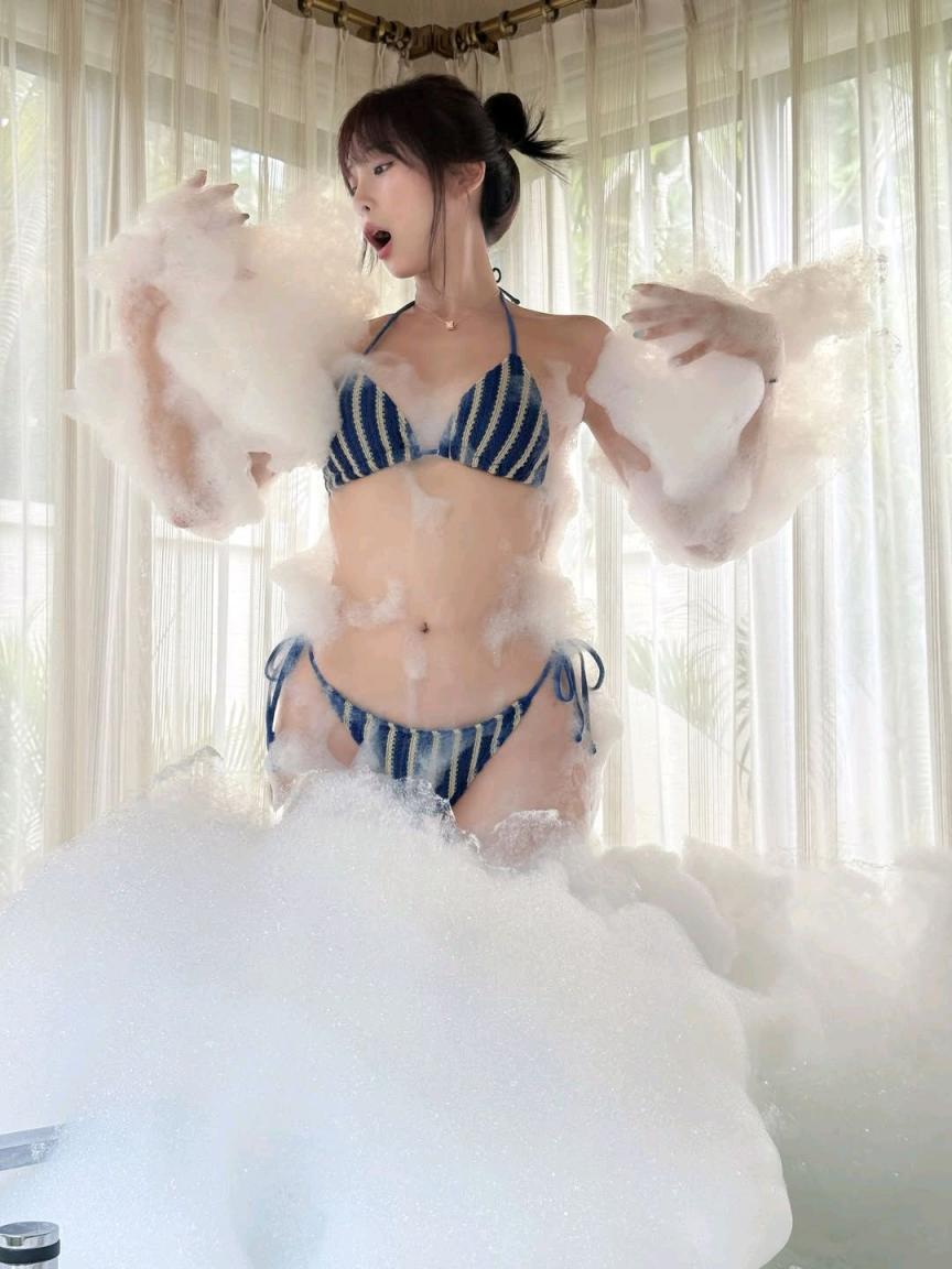 每日穿搭OOTD与假日穿搭判若两人