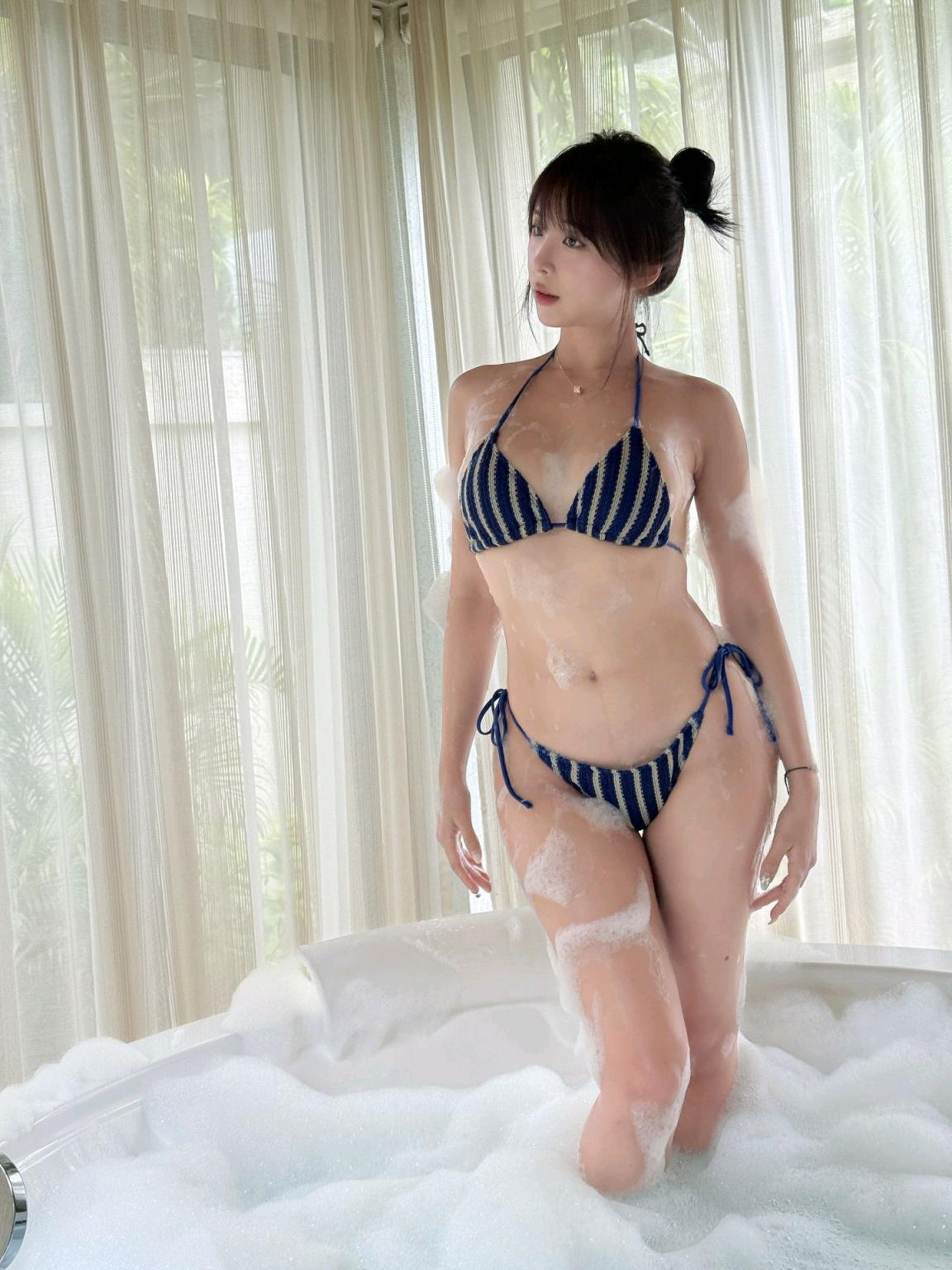 每日穿搭OOTD与假日穿搭判若两人