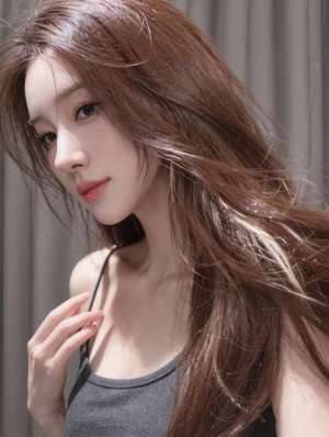 美女排队祝您中秋快乐