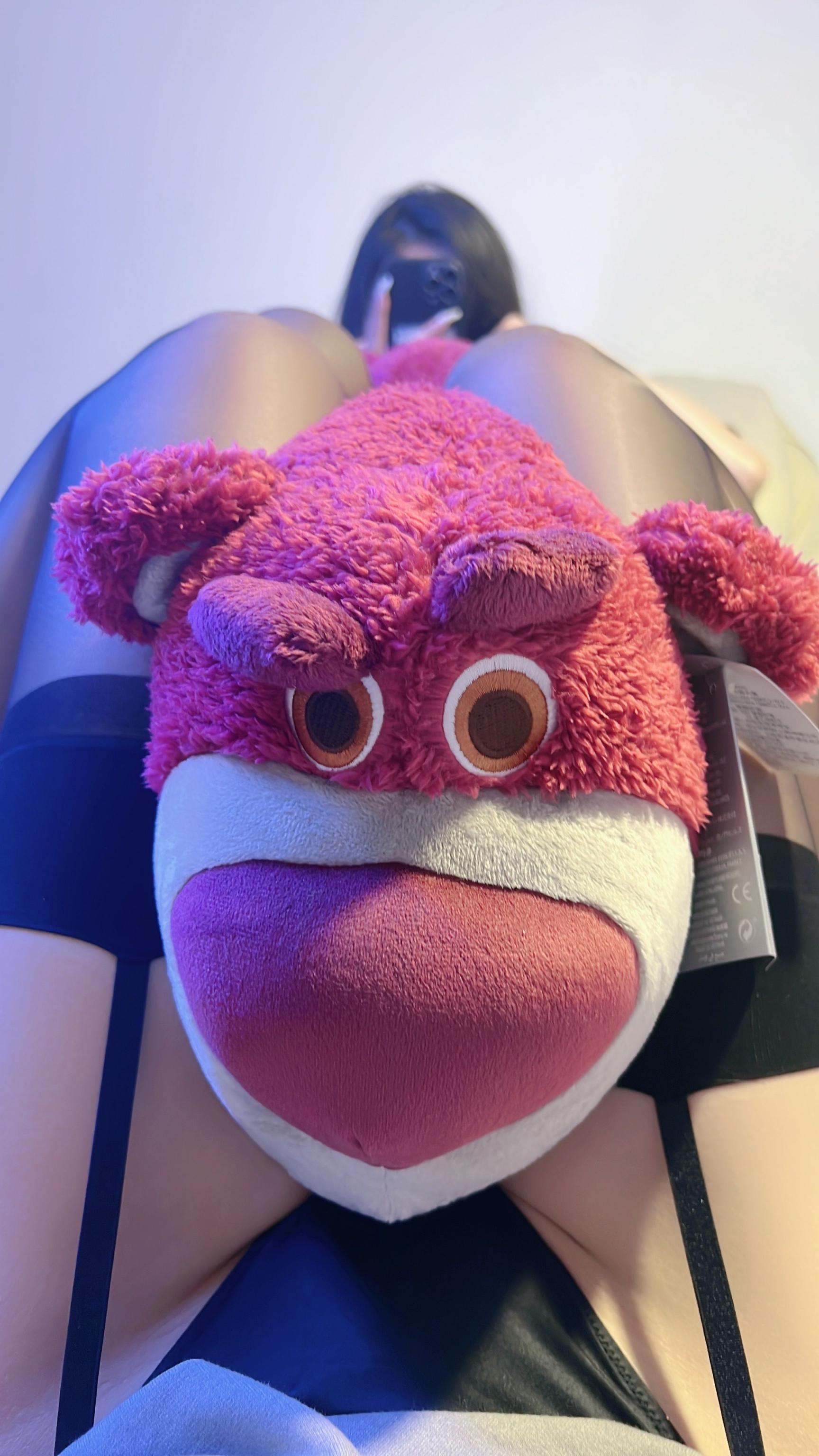 陈佩奇辣妹日记诱惑迷人 20251016