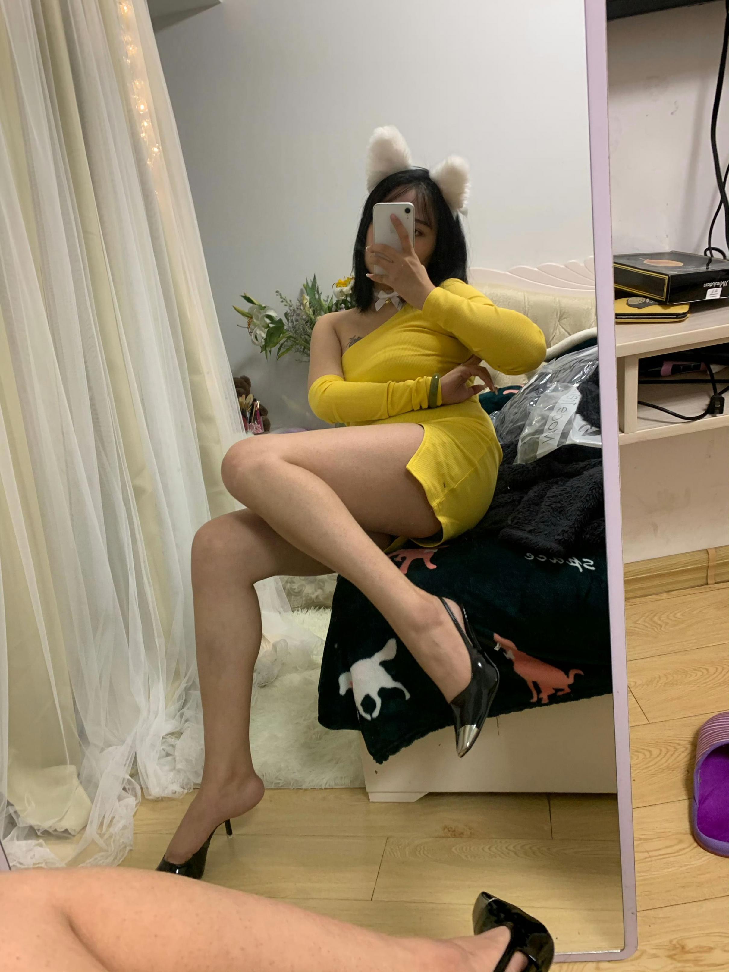 红丝袜黑高根，直刺男人的心窝