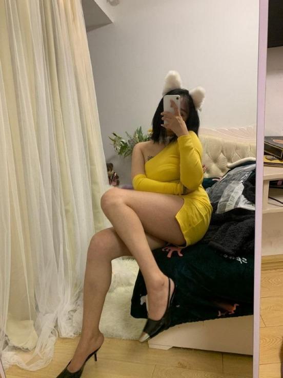 红丝袜黑高根，直刺男人的心窝