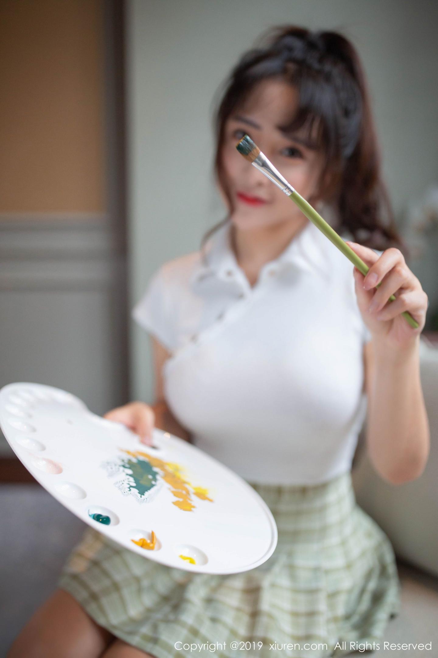 陶喜乐lele性感学生装下凹凸曼妙身姿