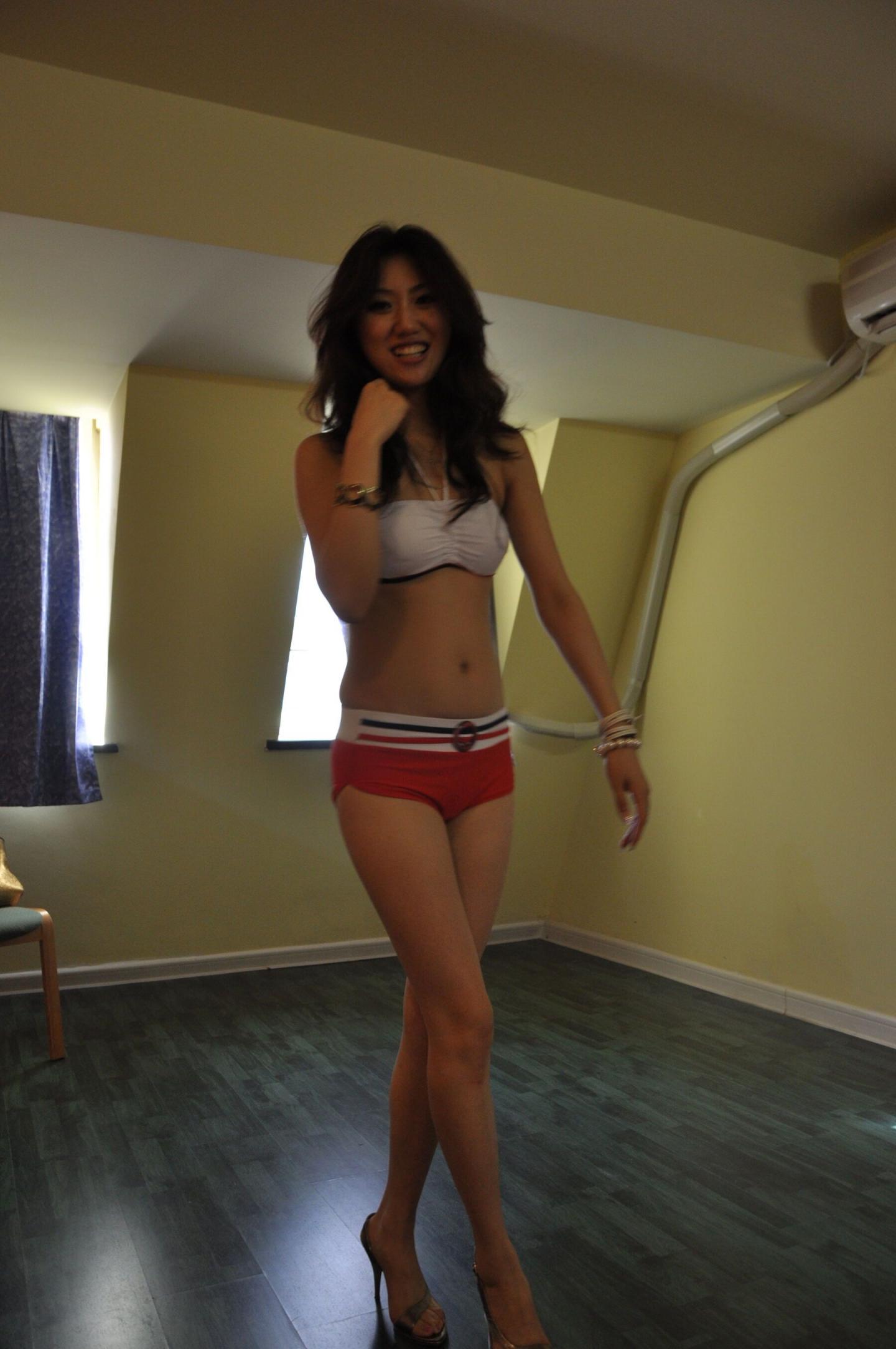 大波浪的骚女人