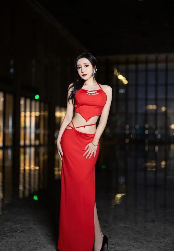 漂亮的小姐姐[20251020]