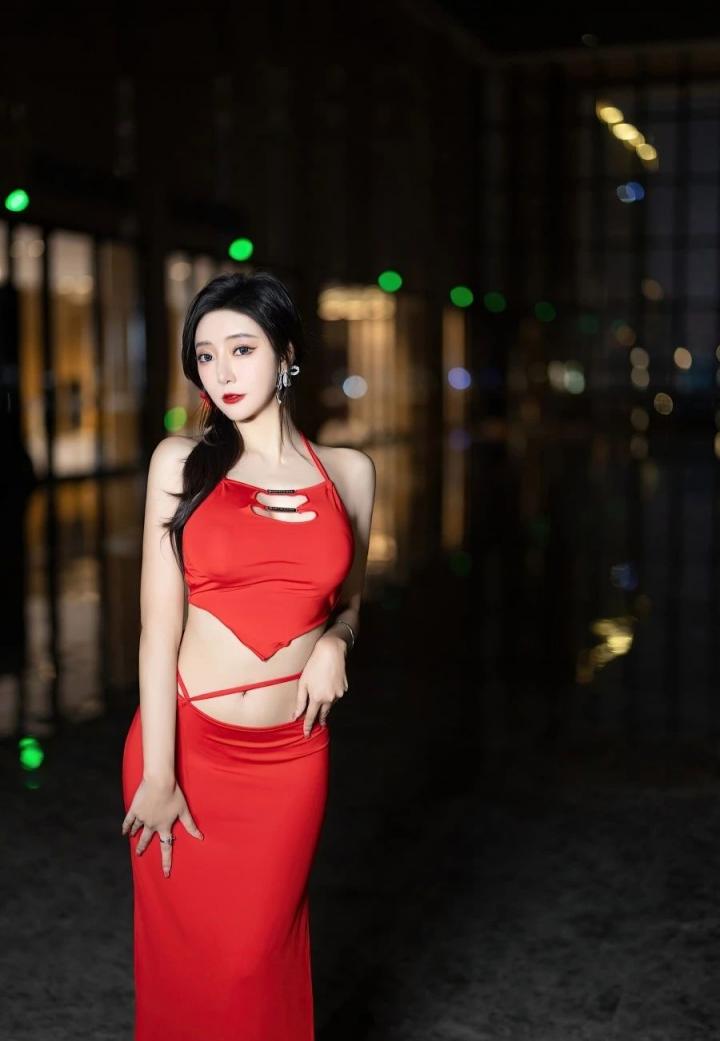 漂亮的小姐姐[20251020]