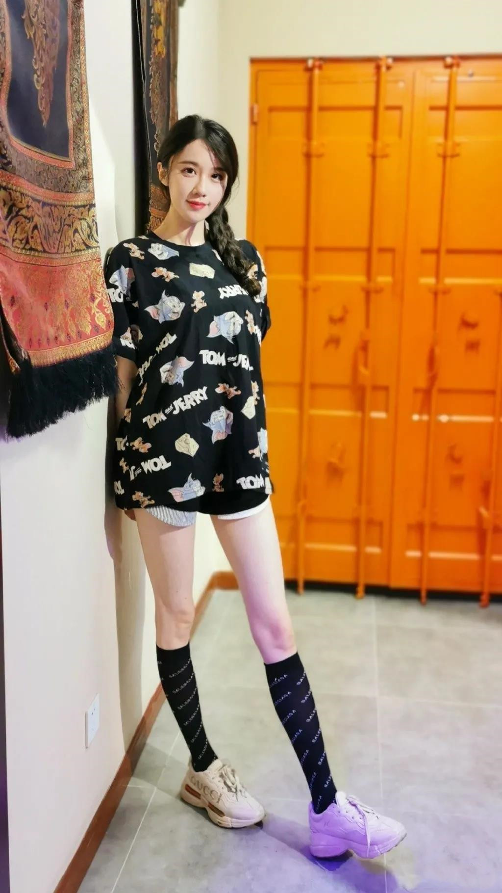 国内ASMR第一腿轩子巨2兔