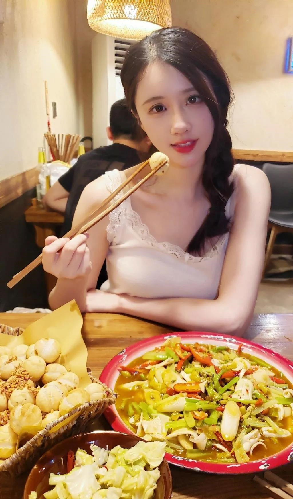 国内ASMR第一腿轩子巨2兔