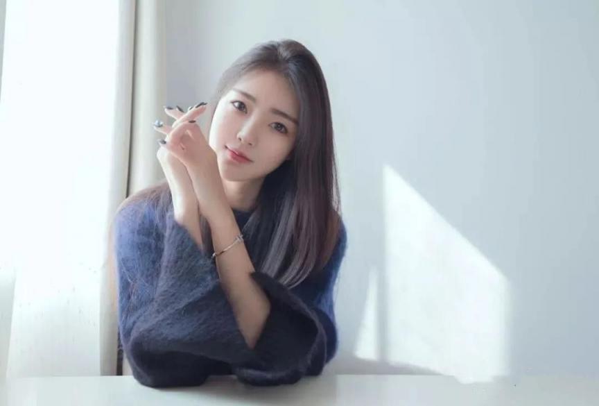 温柔小甜心优雅大美腿