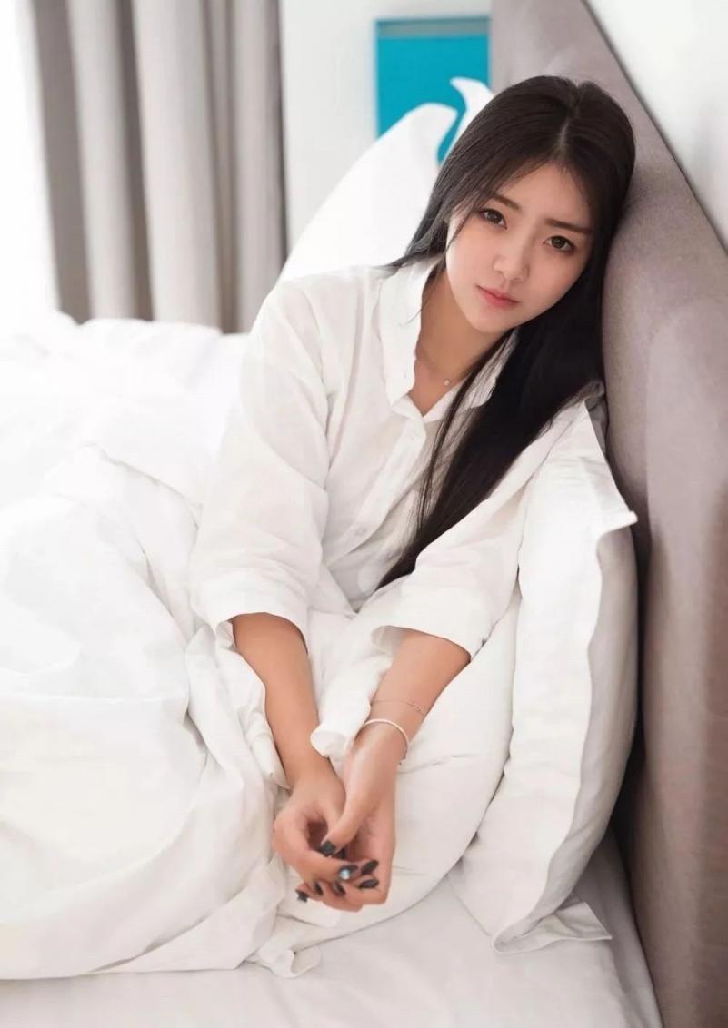 温柔小甜心优雅大美腿