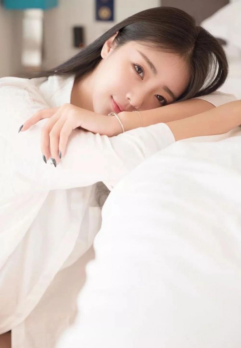 温柔小甜心优雅大美腿