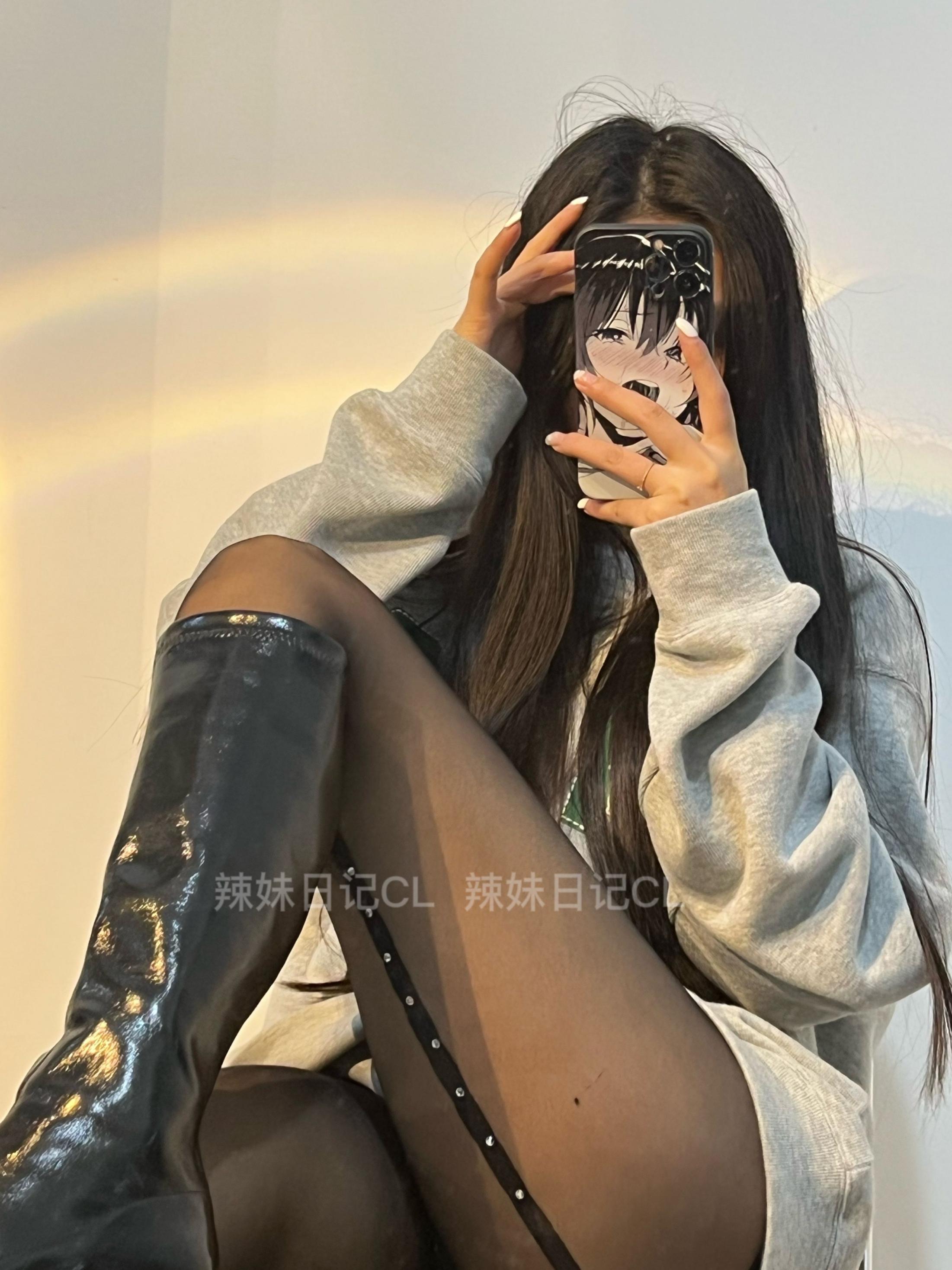 陈佩奇辣妹日记诱惑迷人[20251029]