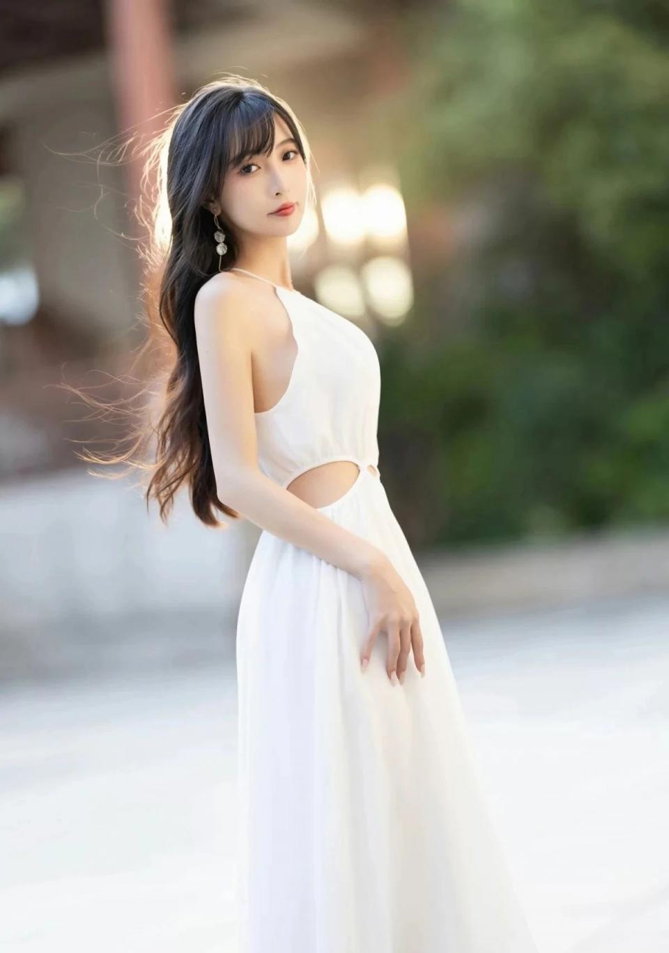 蜂腰翘臀大长腿