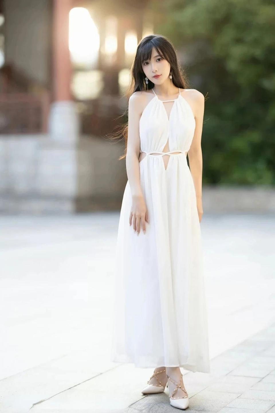 蜂腰翘臀大长腿