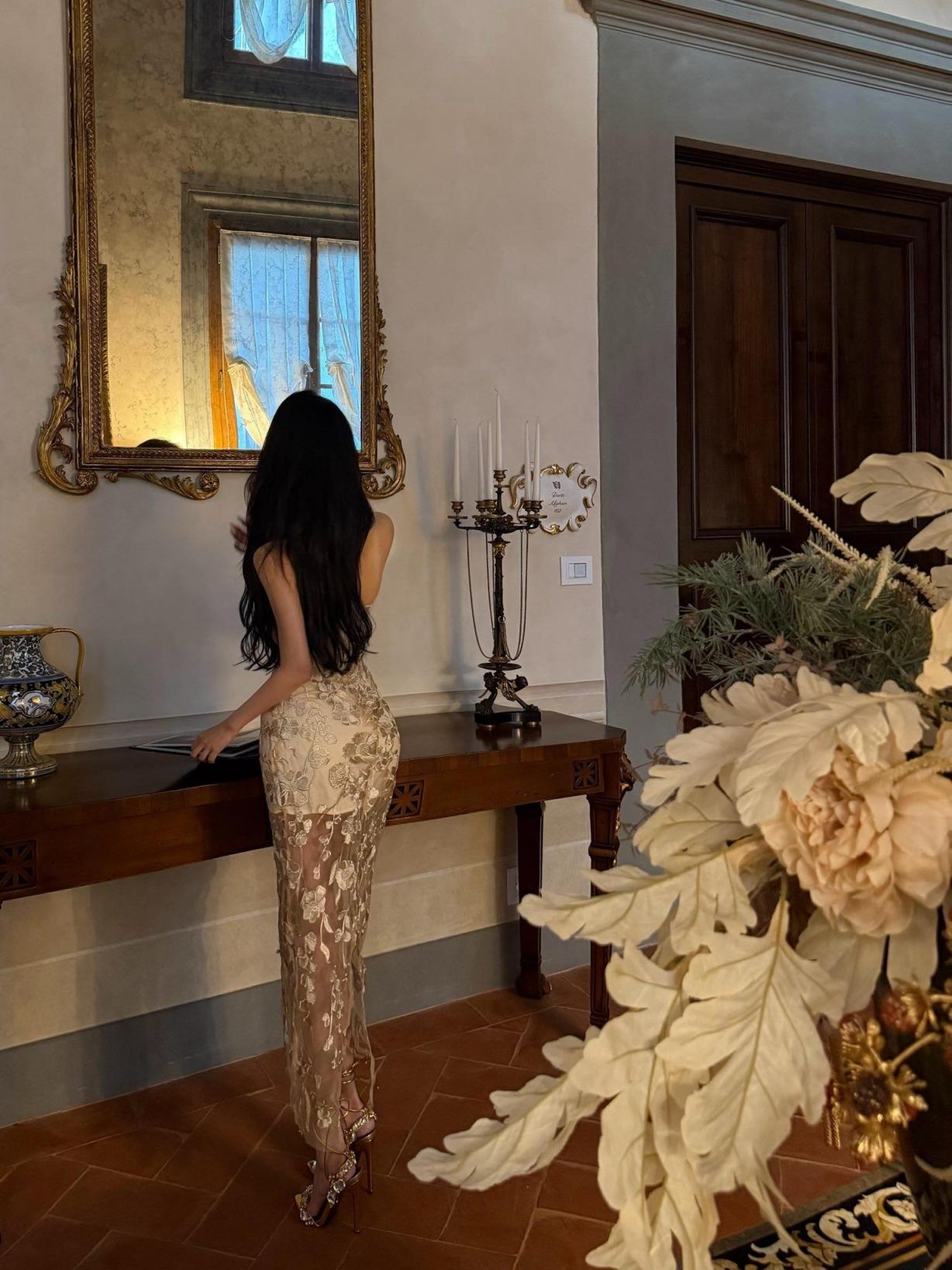 漂亮小姐姐[25P]