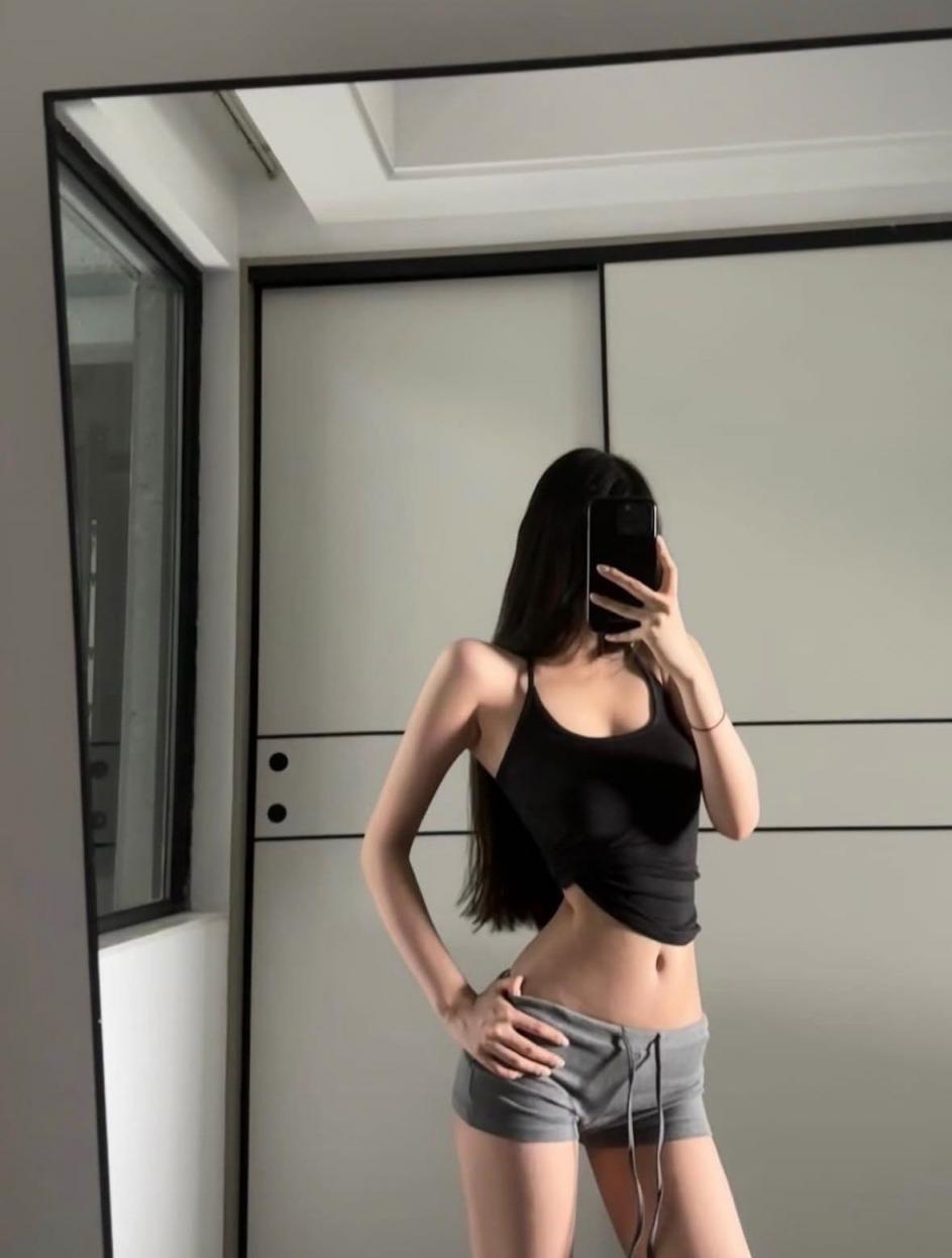 性感美女姐姐[26P]