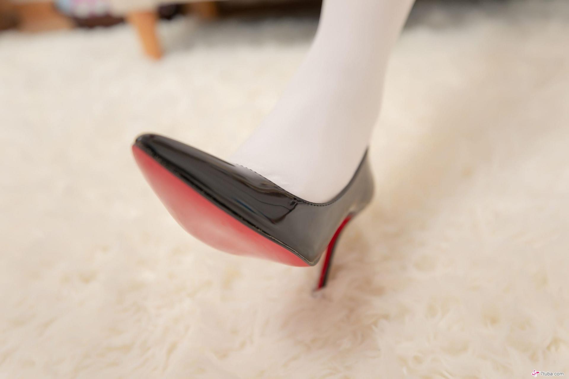 性感美图 巨乳女仆