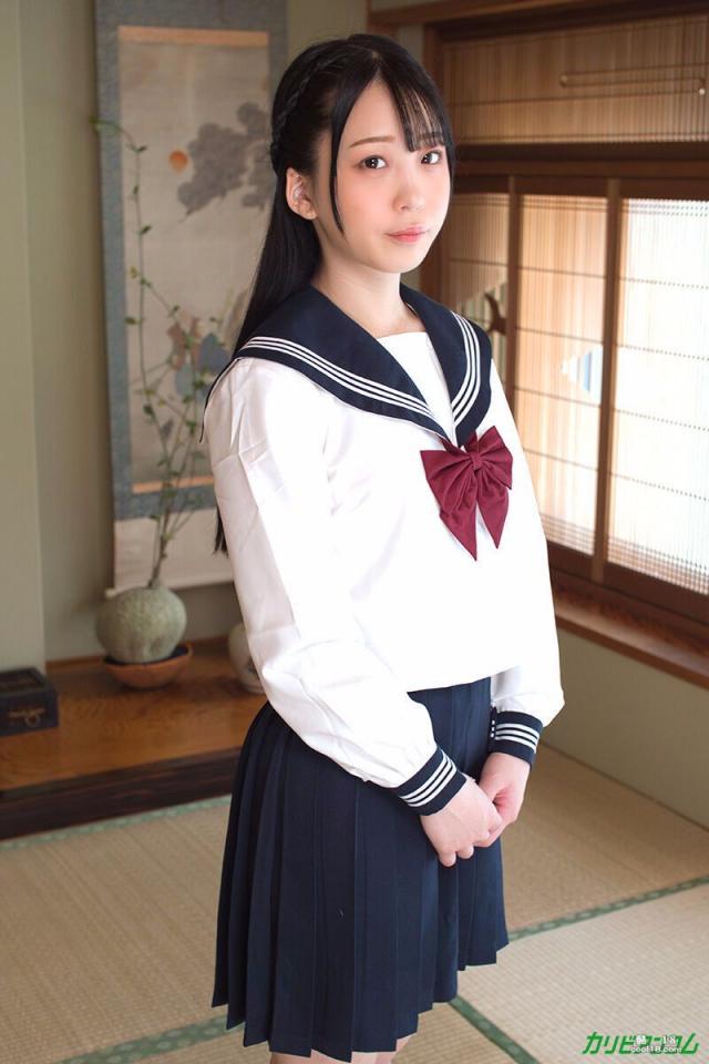 日本AV女优大久保麻梨子扮演女学生被捆绑强奸