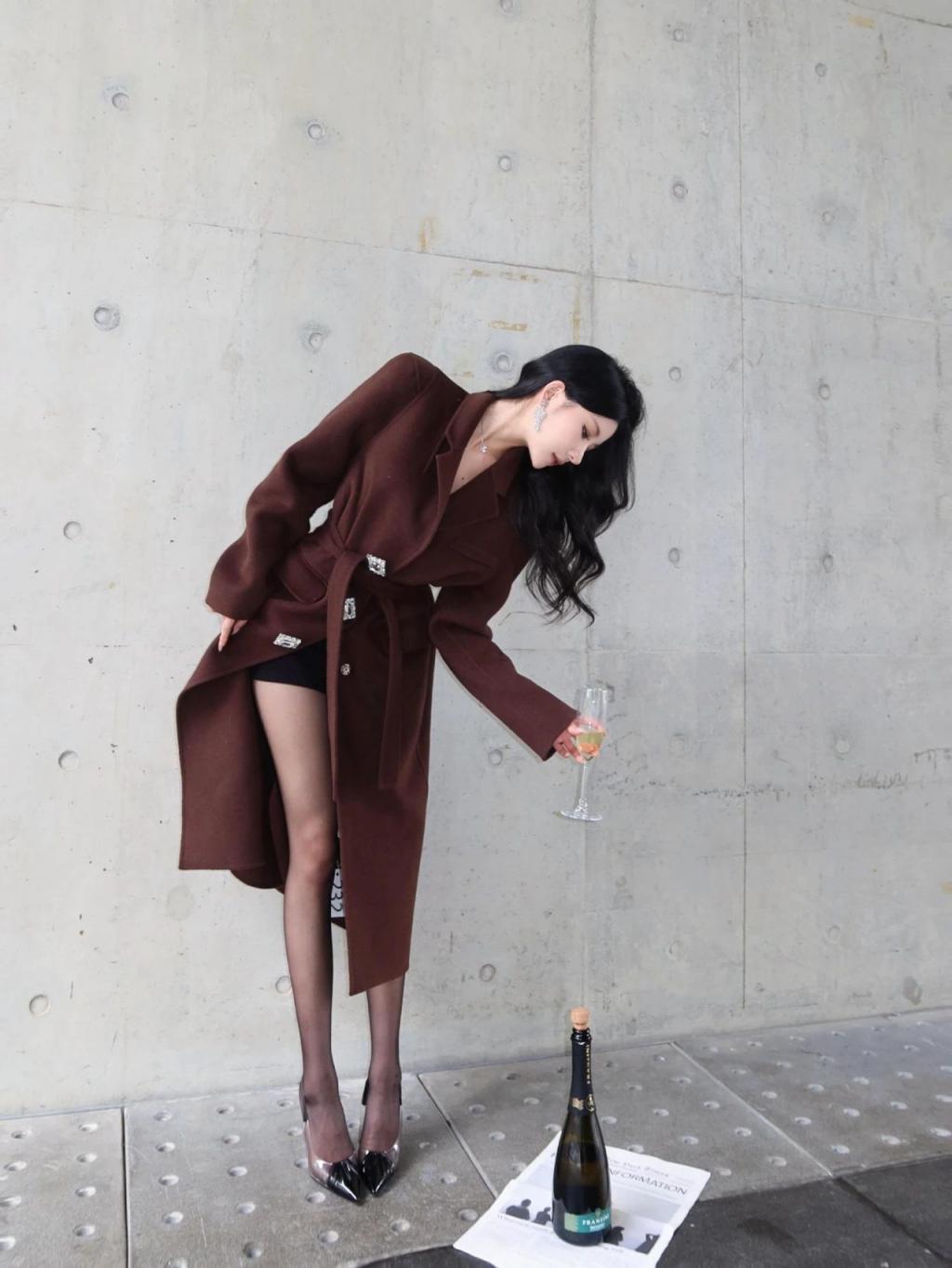 漂亮的大长腿小姐姐