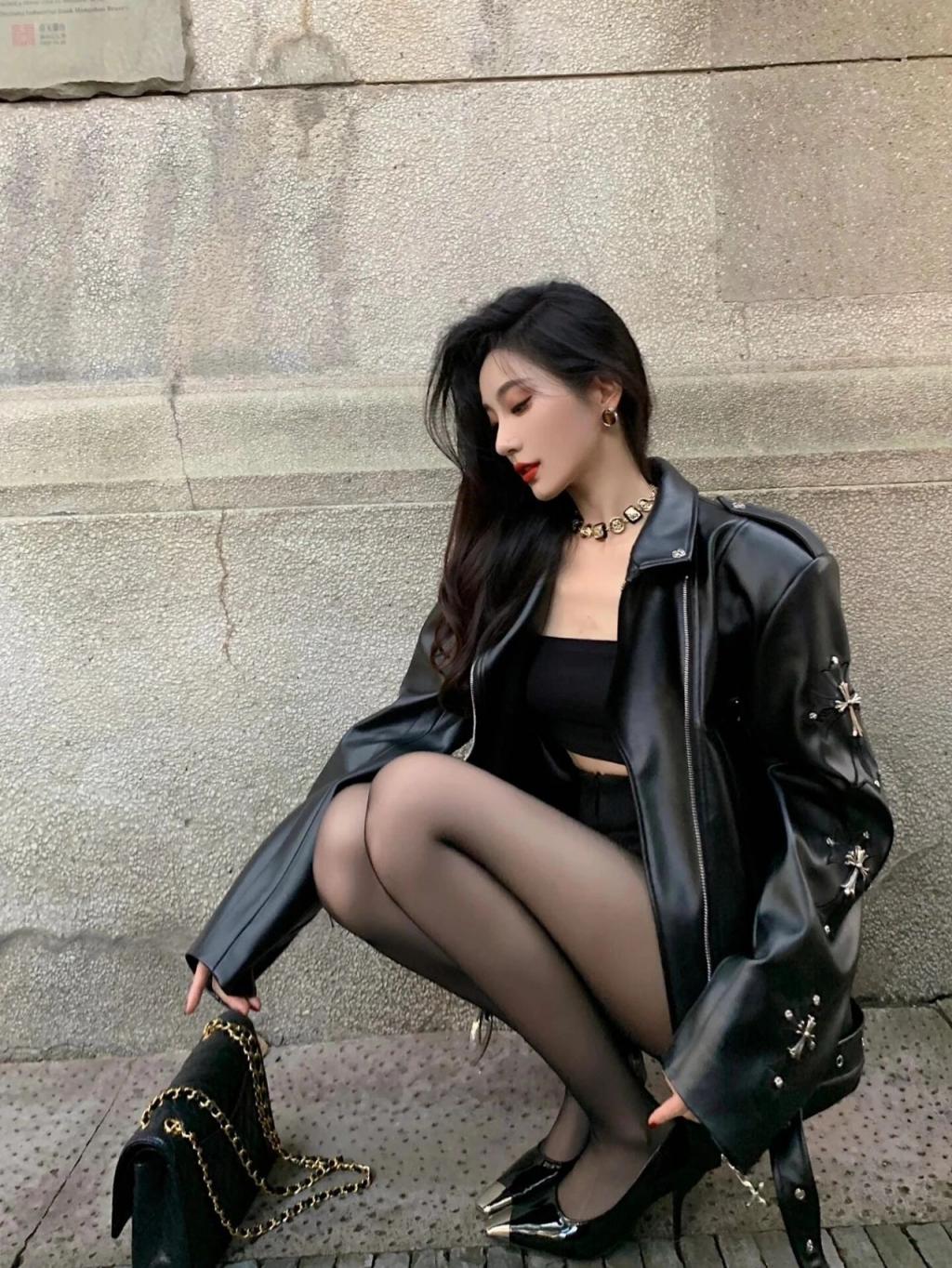 漂亮的大长腿小姐姐