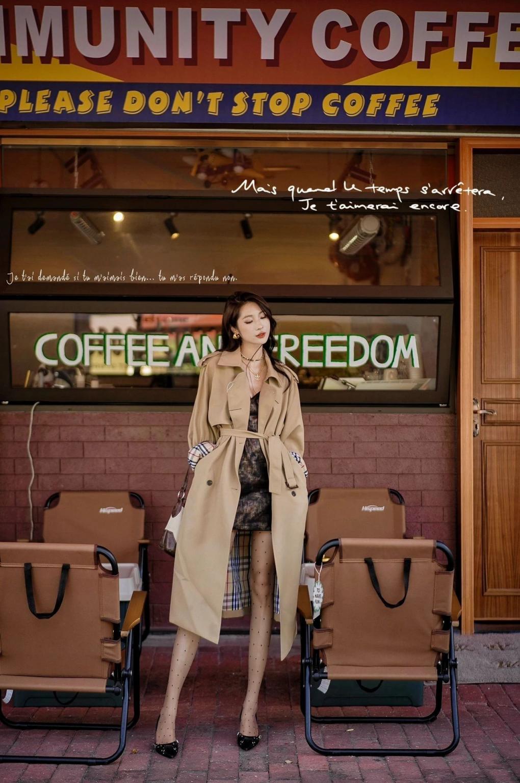 漂亮的小姐姐[56P]