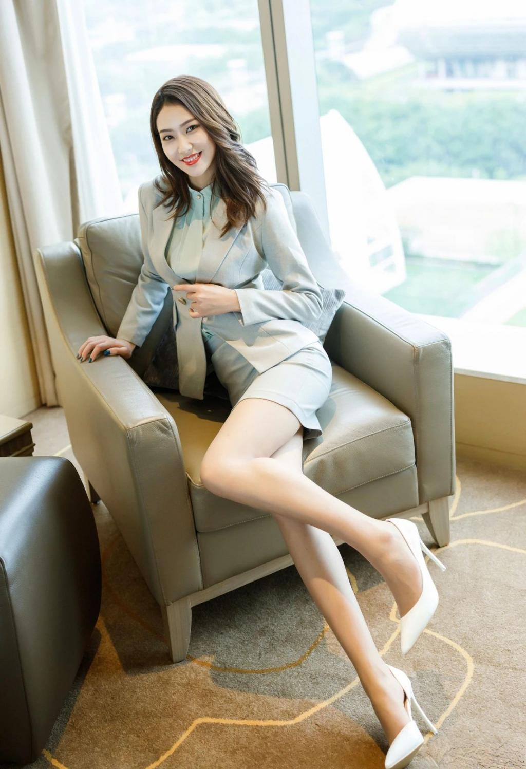 纤腰美腿，谁看了不迷糊