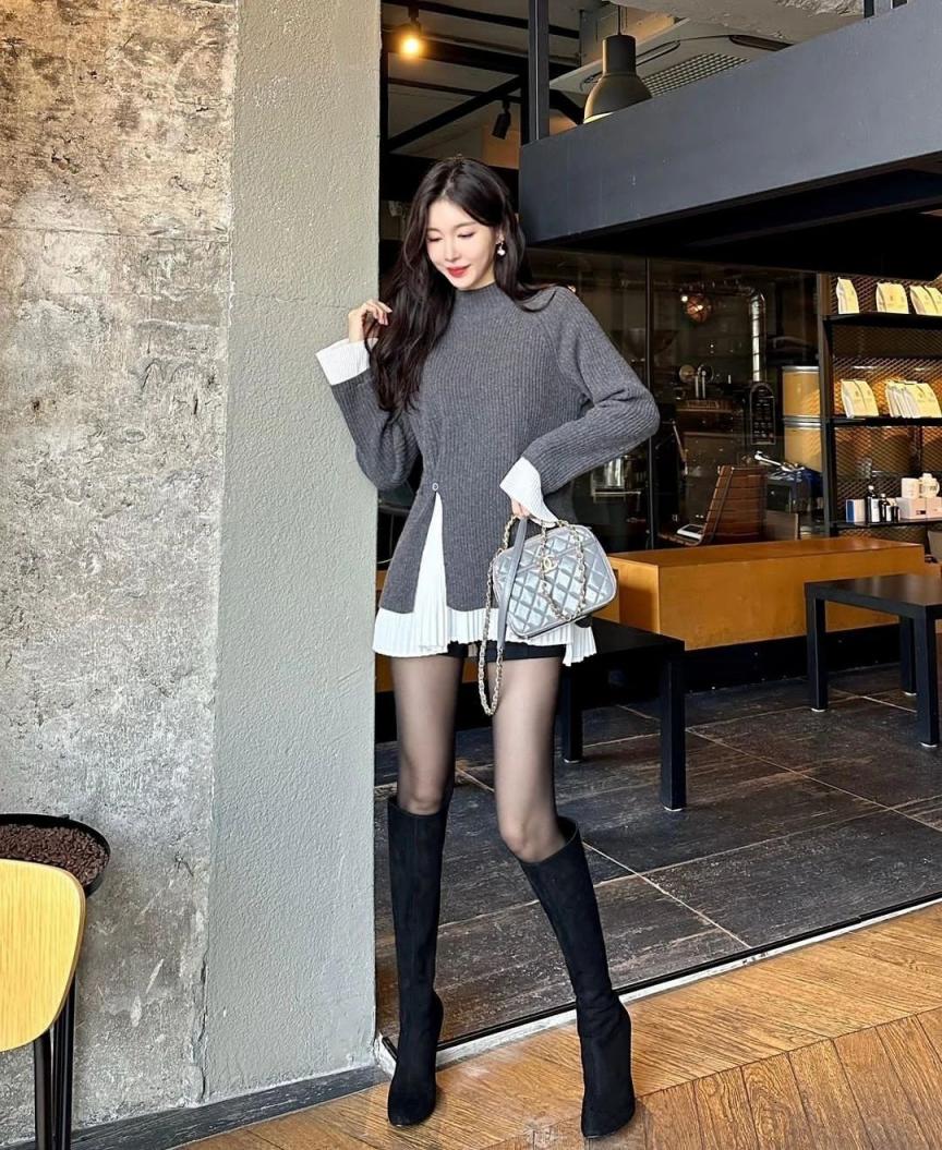 包臀裙黑丝大长腿